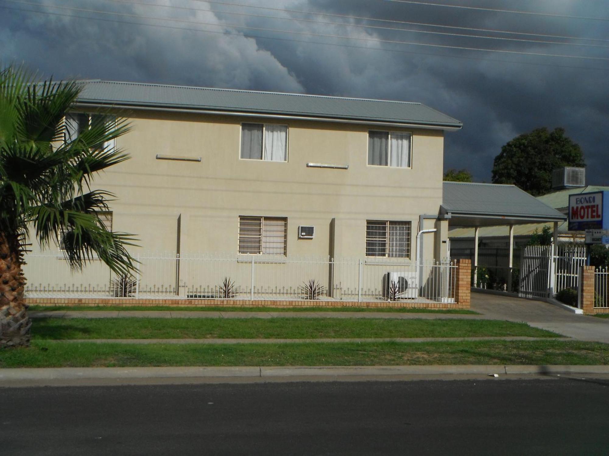 Bondi Motel Moree Bagian luar foto